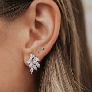 Untamed Petals - Katya Drop Earrings - Never been worn